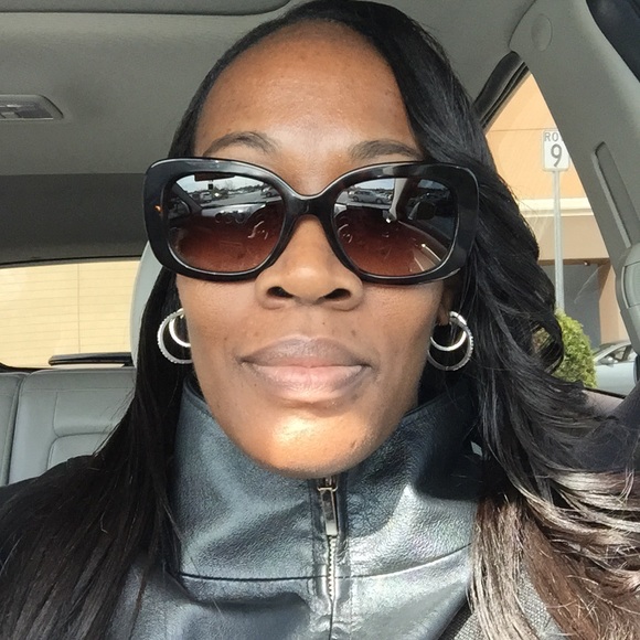 Meet your Posher, Dorian - Picture 1 of 1